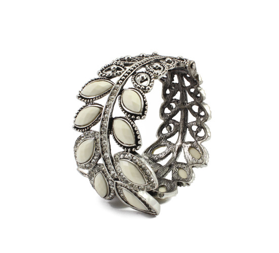 bb1000019-2-rhinestone-leaf-hinge-bracelet